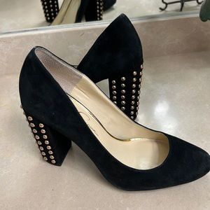 Pumps  suede with gold studded heels